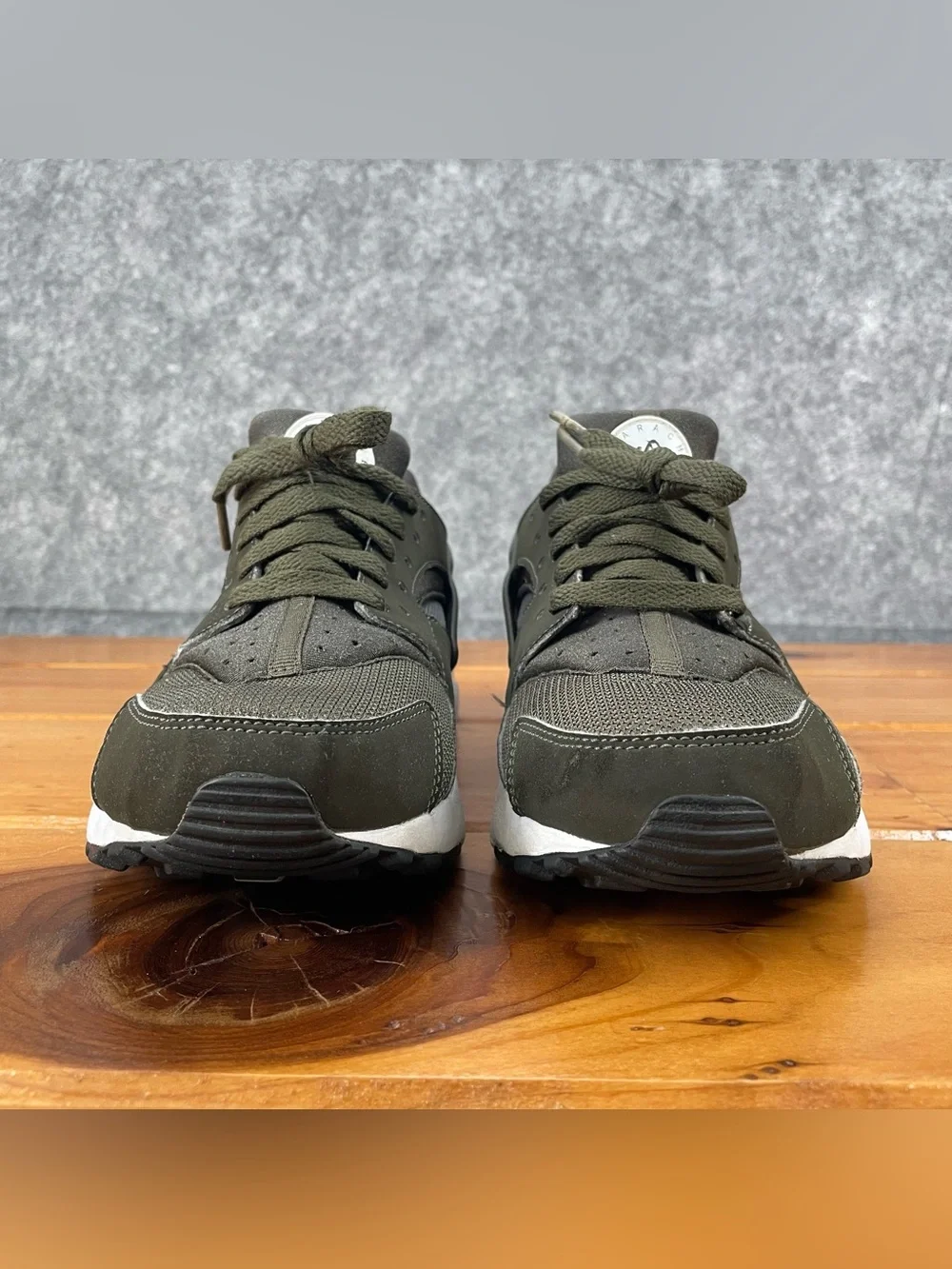 Nike Air Huarache Run Cargo Khaki Green 654275-301 Kids 6.5Y / Womens ~7 to 7.5